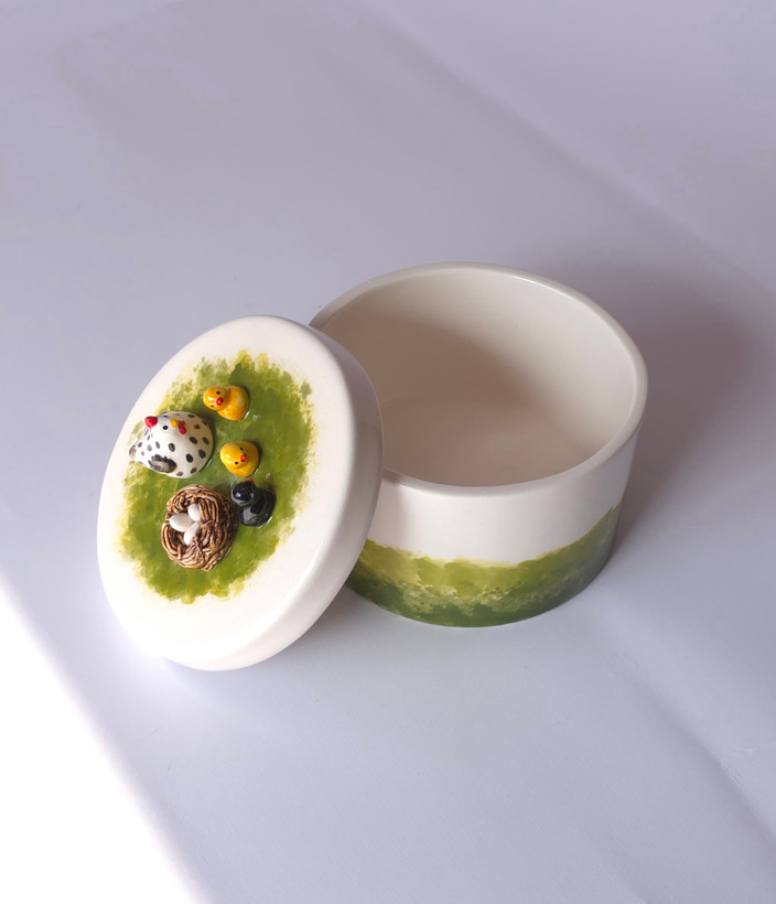 شکلاتخوری سرامیکی فانتزی با طرح مرغ و جوجه